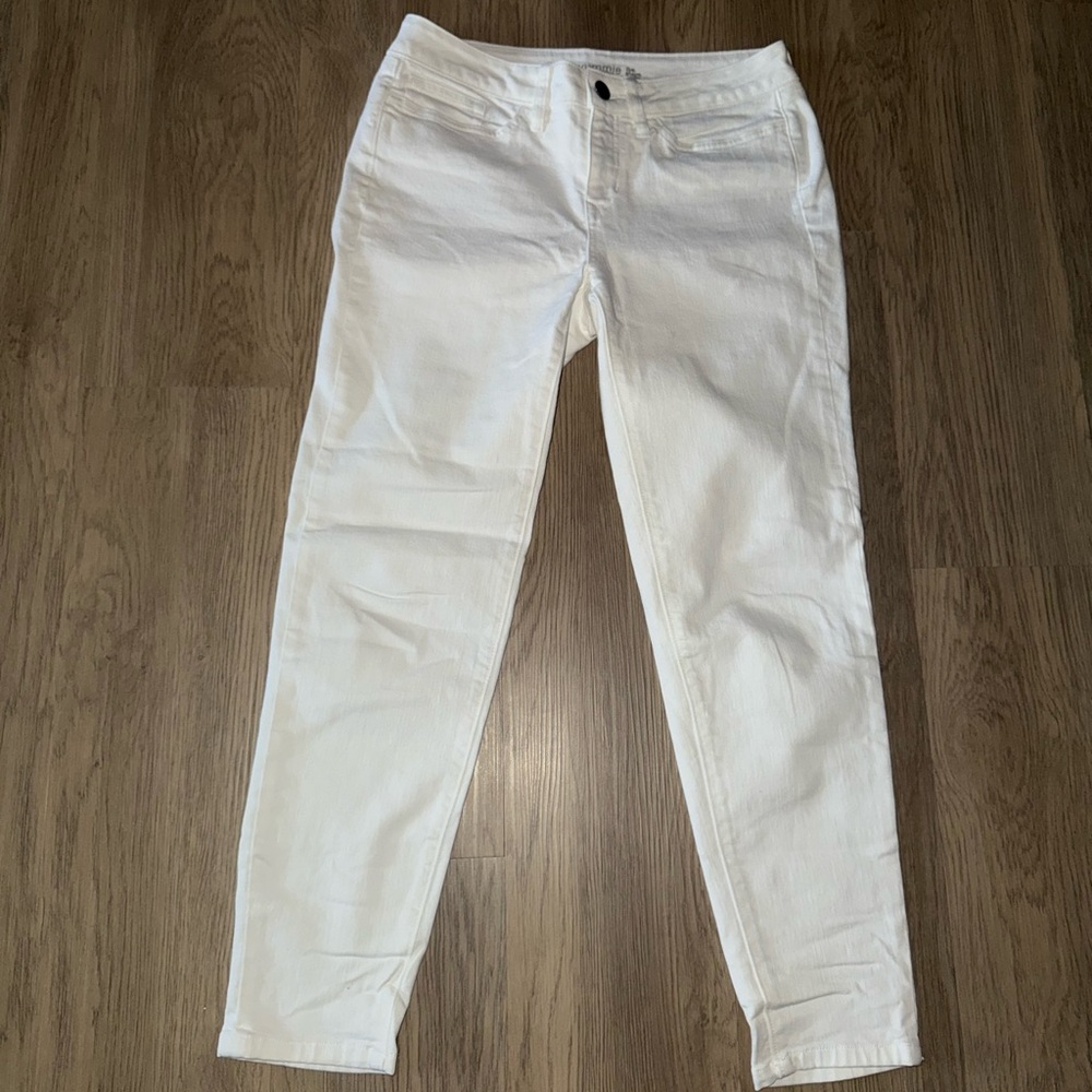 Elegant White Skinny Jeans for‎ Women
